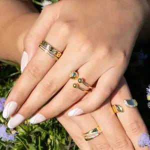 El Arte de Combinar Anillos: 3 Reglas de Oro para un “Ring Stack” Perfecto